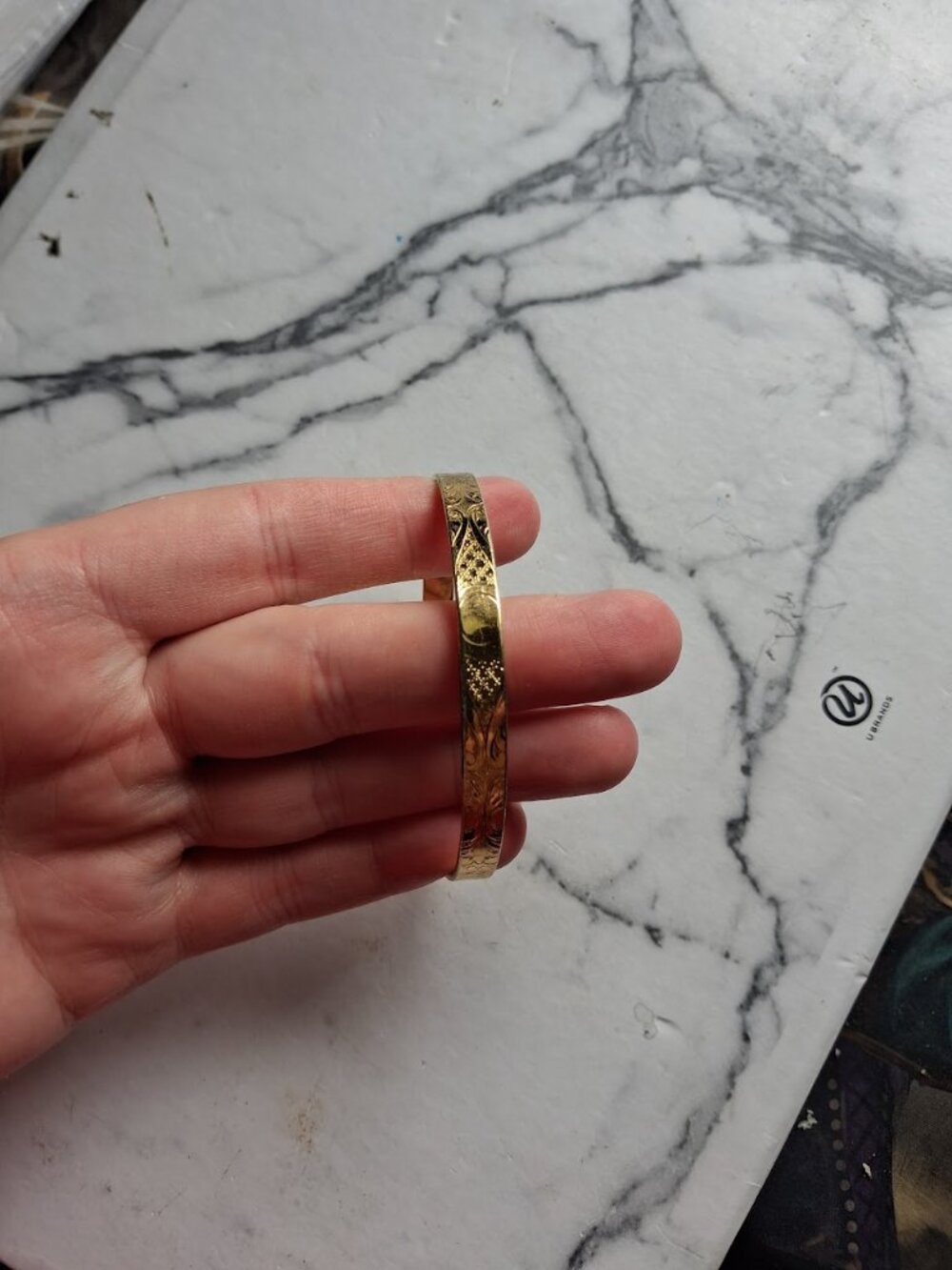 Bangle bracelet
